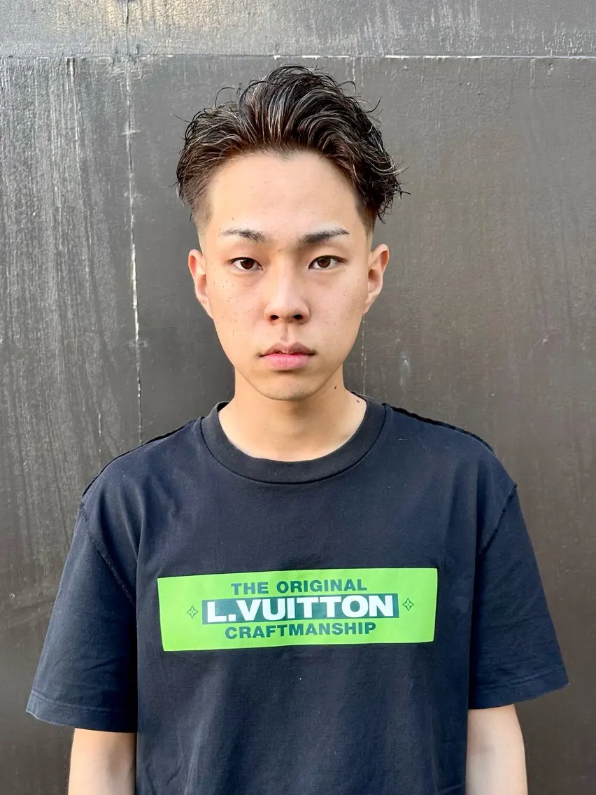 ショート カラー パーマ メンズ メンズハイライト ハイライトカラー ハイライト ヘアカラー 平内 賢人のヘアスタイル