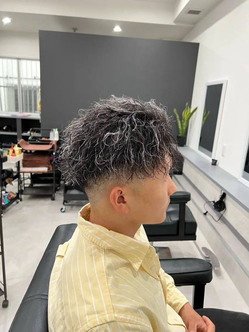 パーマ メンズ メンズメッシュ カット ヘアカラー パーマ 渡邉 勇樹のヘアスタイル