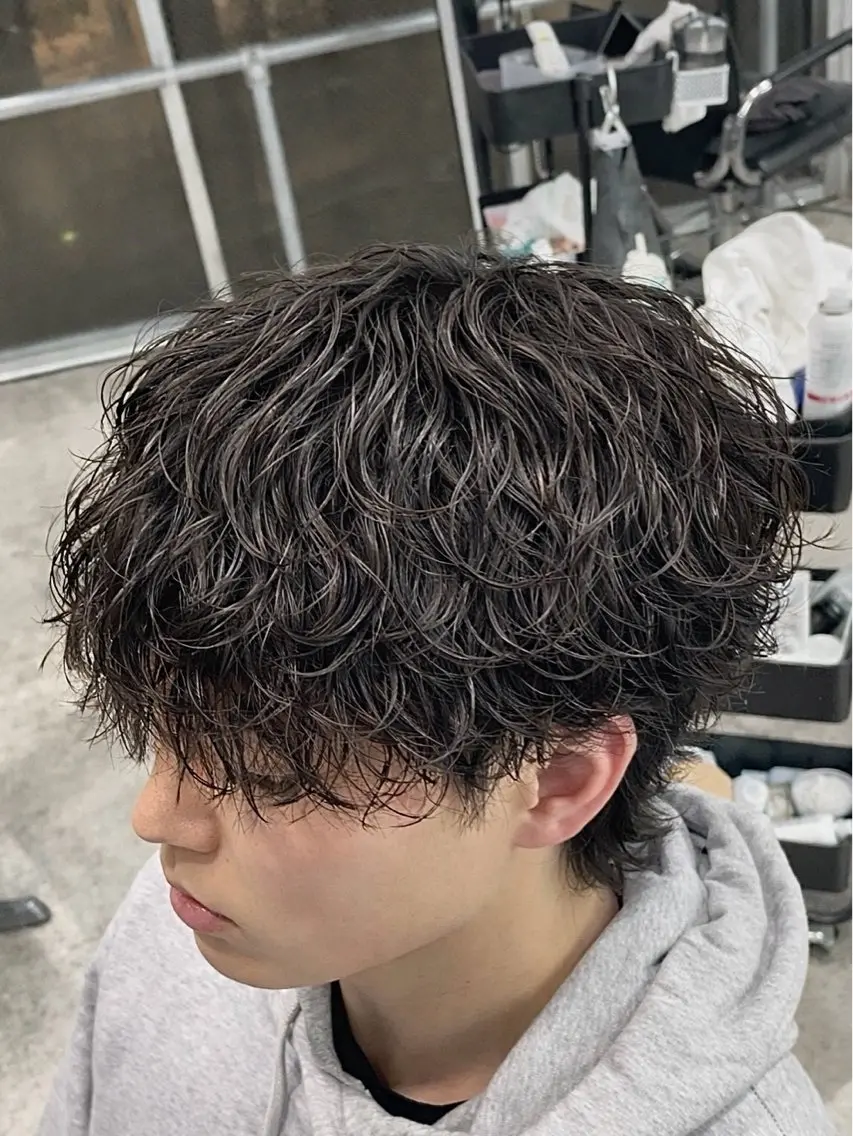 パーマ メンズ メンズパーマ 波巻きパーマ カット パーマ トリートメント 🔱OVARL🔱 メンズパーマ/たいがのヘアスタイル
