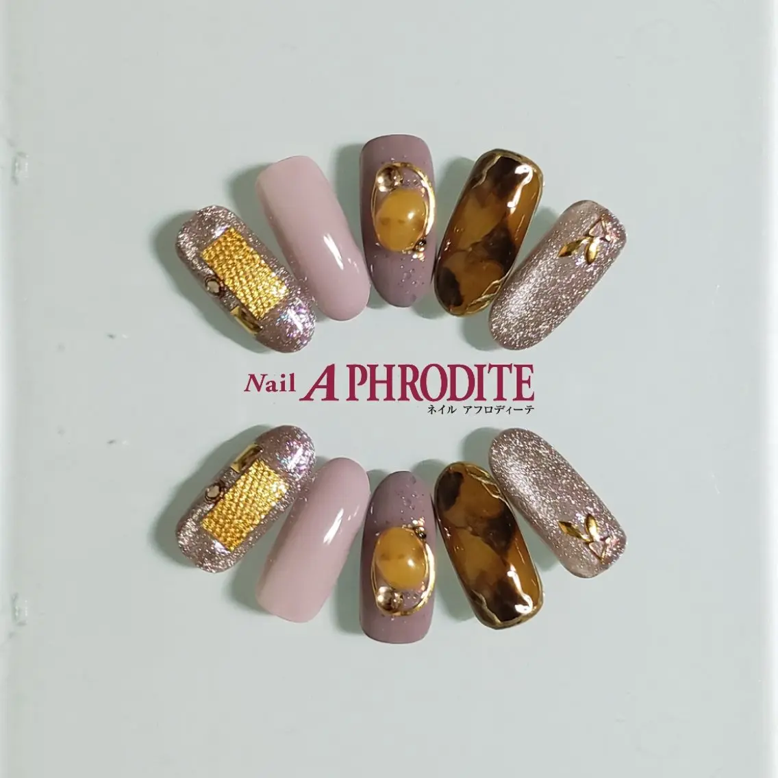 ネイル ジェルネイル ニュアンスネイル スカルプネイル ソフトジェル ネイルチップ ハンドネイル Nail Aphroditeのネイルデザイン
