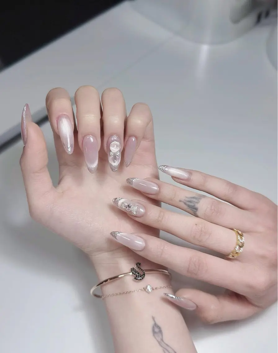 ネイル オーロラネイル チークネイル フットネイル フレンチネイル ジェルネイル Nichi Nailsのネイルデザイン
