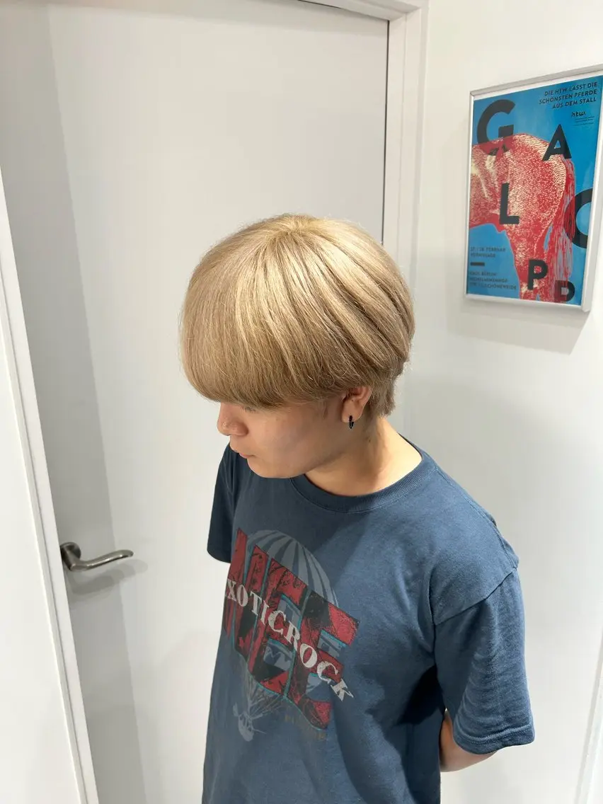 メンズ メンズハイトーン マッシュ 🌟カットレイヤー ウルフ森龍哉のヘアスタイル