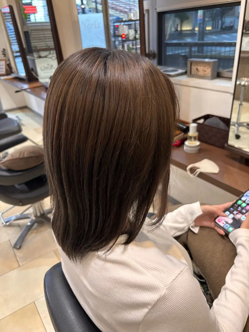 セミロング ヘアカラー 💛 みおのヘアスタイル