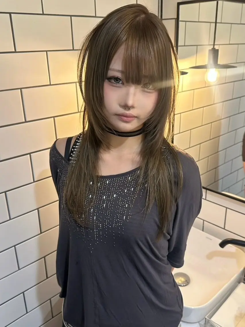 セミロング カラー ブリーチ ケアブリーチ ハイトーンカラー koki /渋谷 /デザインカラーのヘアスタイル