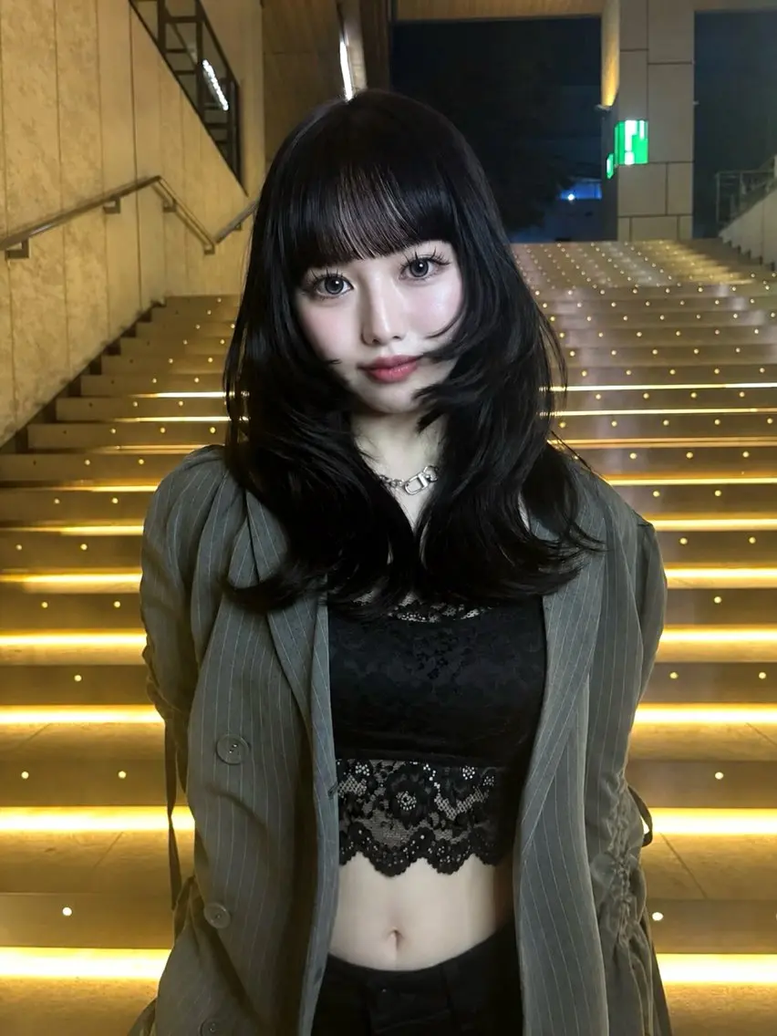 ミディアム カラー 透明感カラー ダークグレー ダークグレージュ グレージュ イシイ リンのヘアスタイル