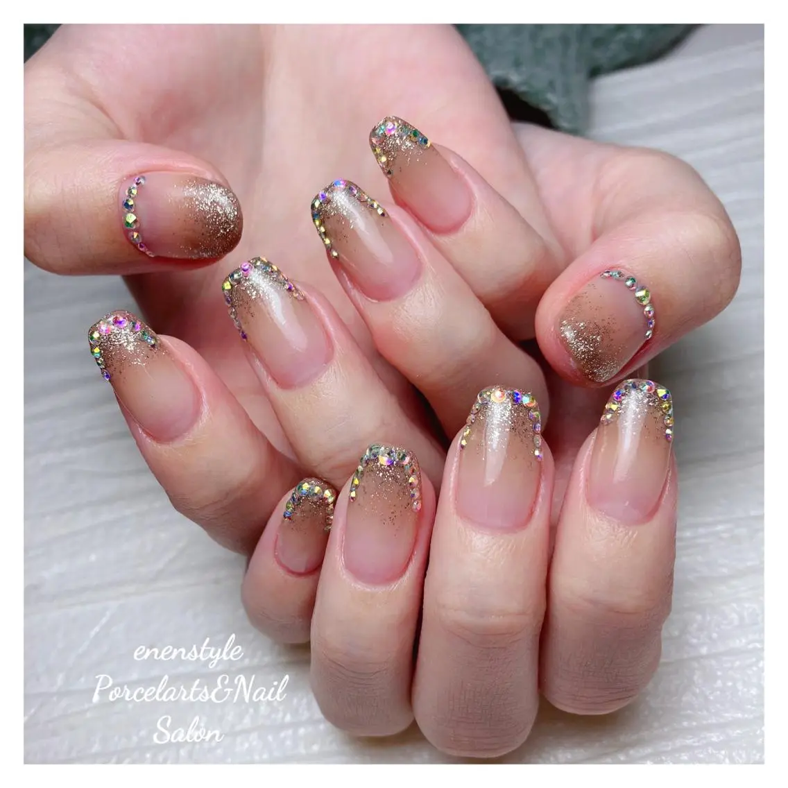 ミディアム ネイル 🐾enen style 🐾のネイルデザイン