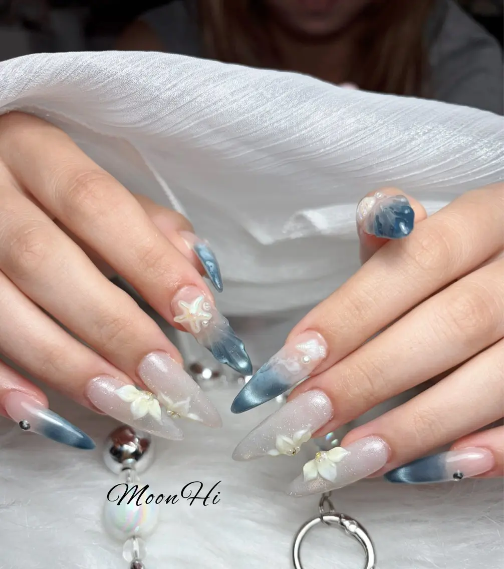 ネイル MoonHi Nail 朝霞台のネイルデザイン