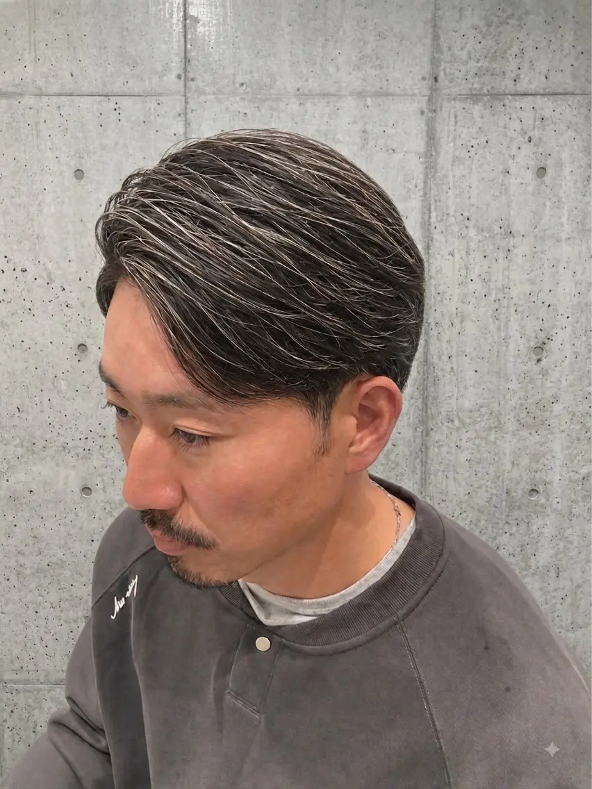 ショート カラー メンズ メンズハイライト ハイライトカラー ハイライト カット ヘアカラー メンズ特化パーマ/ ハイライト/比嘉のヘアスタイル