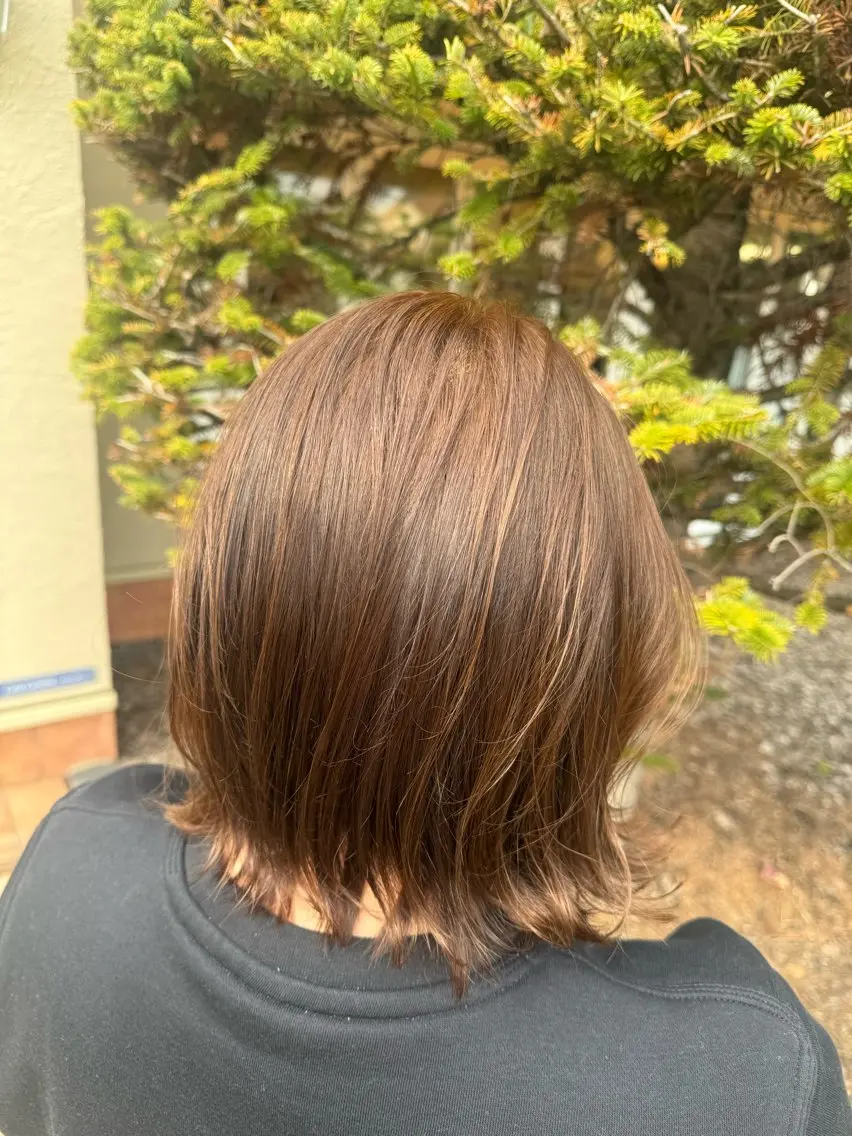 ミディアム カラー ベージュカラー ブリーチ ブラウンカラー ブリーチなしカラー 𝒇𝒍𝒂𝒕/ 𝐇𝐈𝐍𝐀のヘアスタイル
