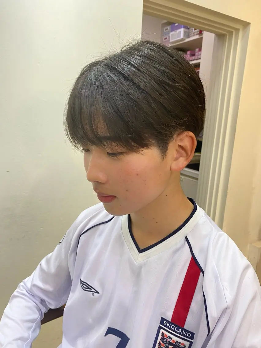 ショート パーマ メンズ 柏のセンターパート のプロ関口 柊太のヘアスタイル