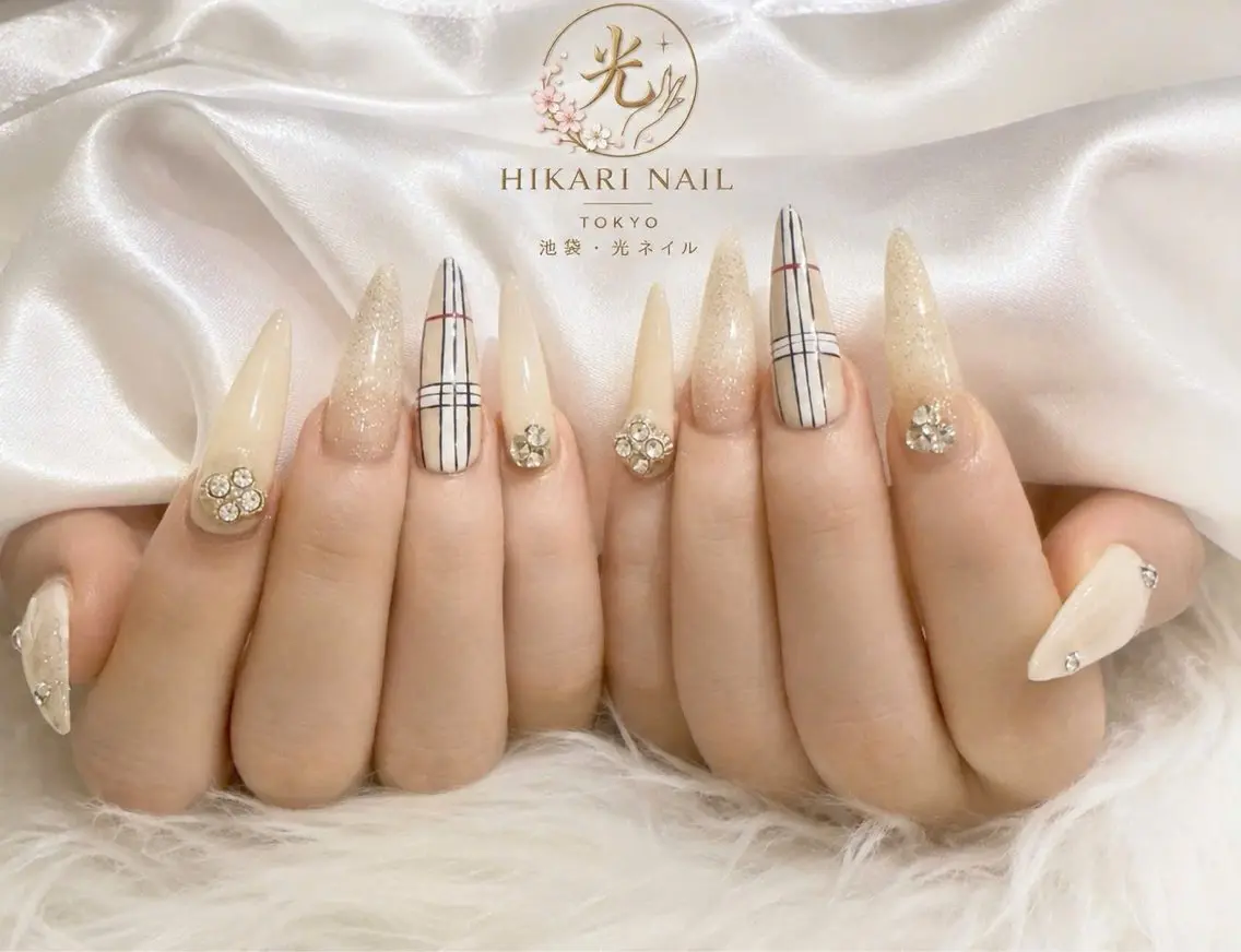 ネイル チークネイル 長さ出し フレンチネイル ガーリー ハロウィン ハンドネイル HikariNail Ikebukuroのネイルデザイン