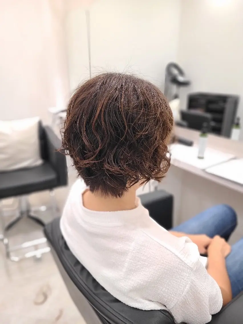 ショート パーマ ショートヘア カット パーマ 桐島 令奈のヘアスタイル