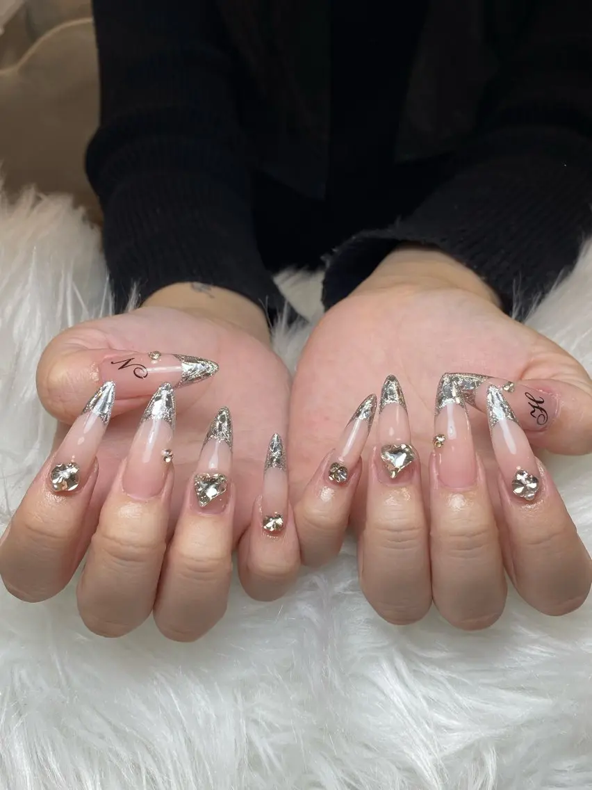 ネイル チークネイル フラッシュネイル フレンチネイル ガラスフレンチ キラキラネイル ハンドネイル ハンドケア Rena_Rei Nailsのネイルデザイン