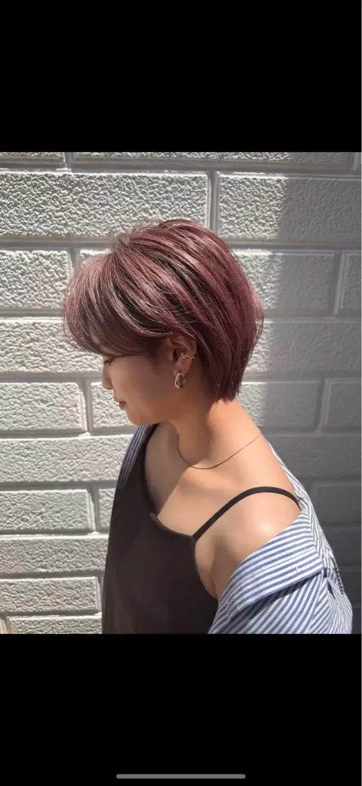 ショート カラー ハンサムショート ベージュカラー ブリーチ ピンクカラー ピンクベージュ カット ヘアカラー 🌟TOSHI/透明 感カラー/ショートのヘアスタイル