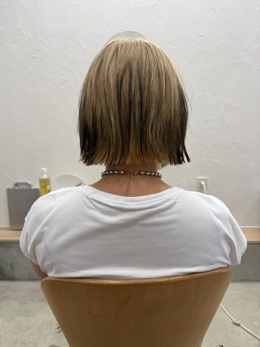 ショート カラー ブロンド ブラウンカラー デザインカラー ヘアカラー イシイ モエカのヘアスタイル