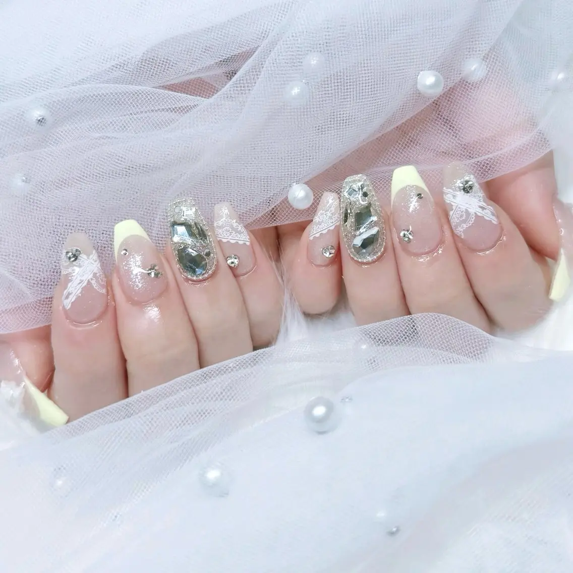 ネイル ハンドネイル moca京橋 shiori♡のネイルデザイン