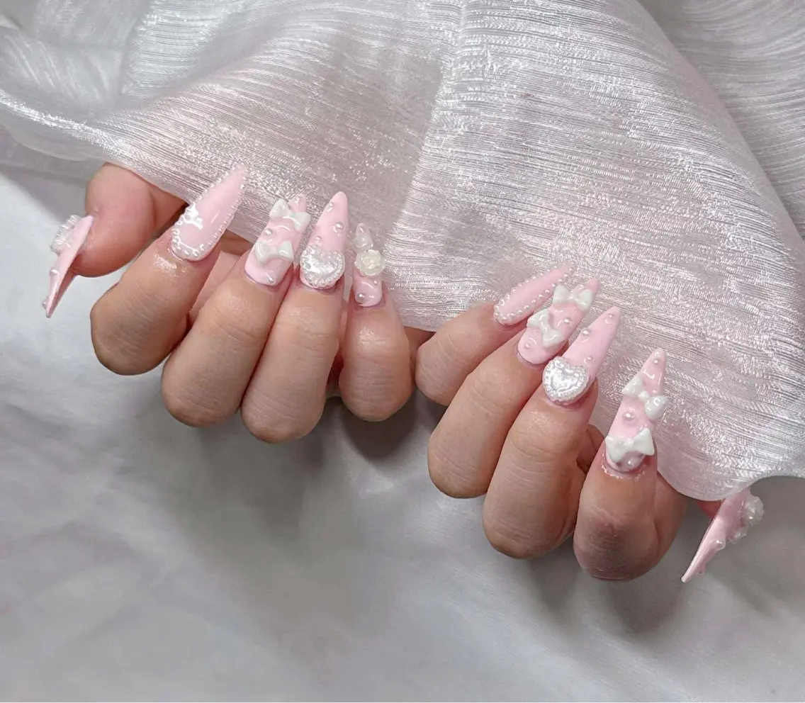 ネイル ハンドネイル Lee Nailsのネイルデザイン