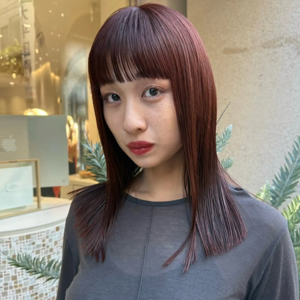 ロング カラー ブリーチ ブリーチなしカラー レッドカラー mei 🌔 似合わせヘルシーヘアのヘアスタイル