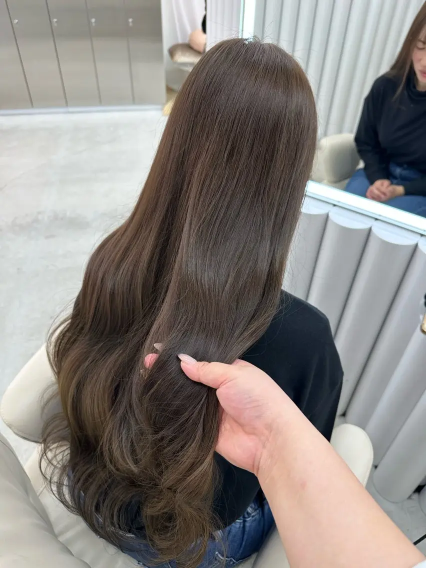 ロング カラー ヘアカラー 🩵LOMARLIE 倉敷KARIN🩵のヘアスタイル