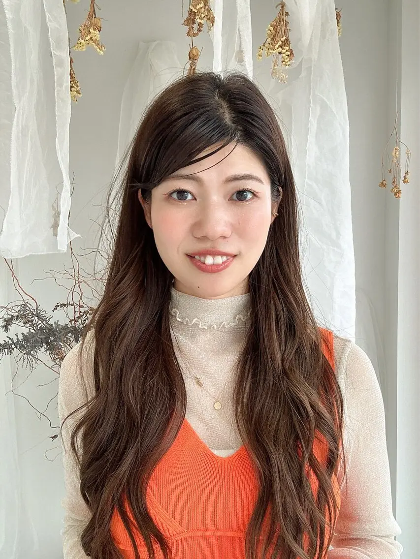 カラー yulf ユルフのヘアスタイル