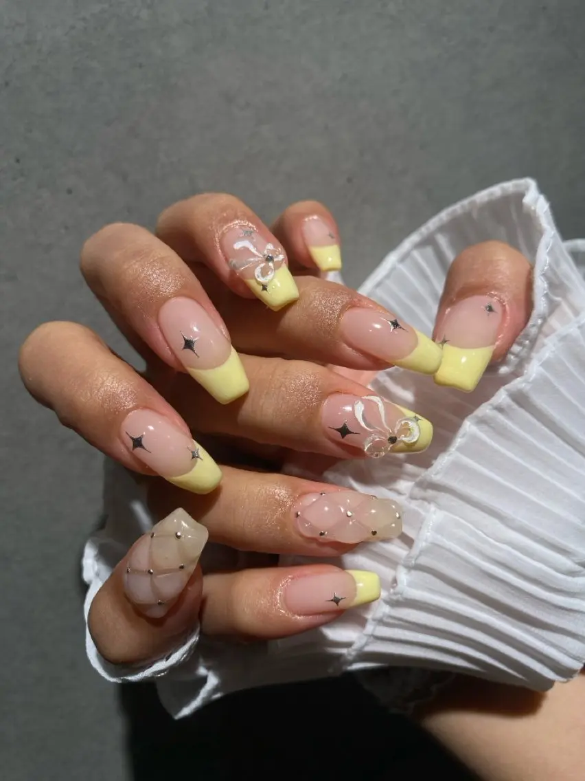 ネイル I-nailロング /ワンホン/キラキラのネイルデザイン