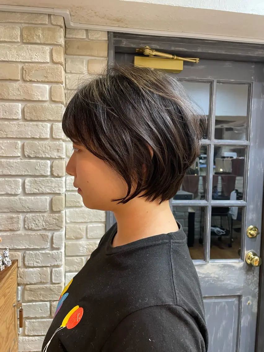 ショート レイヤースタイル⭐️ 村上のヘアスタイル