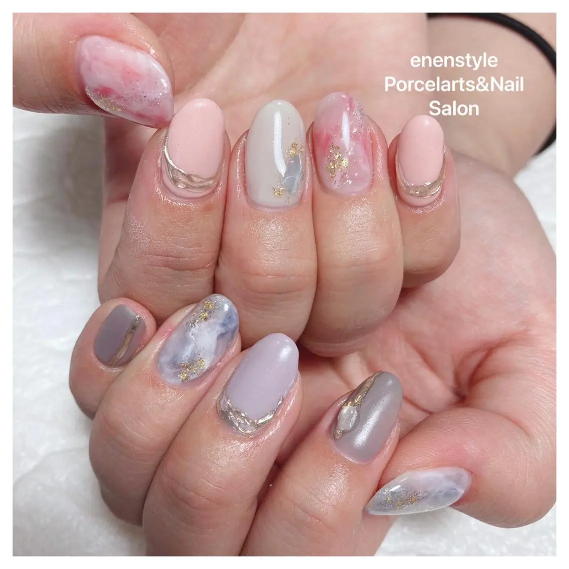ミディアム ネイル ハンドネイル 🐾enen style 🐾のネイルデザイン