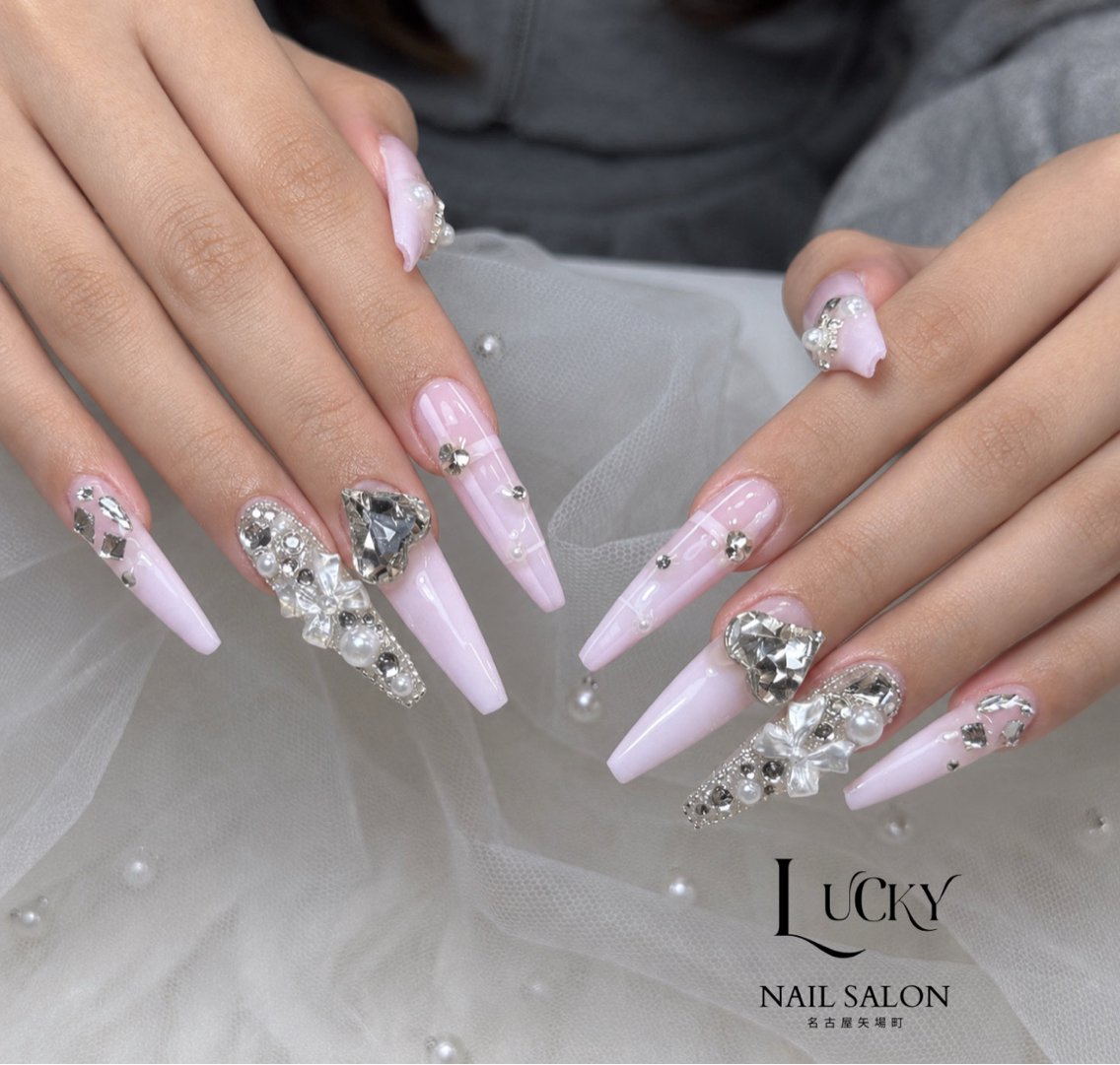 ネイル ハンドネイル Lucky Nail Salonのネイルデザイン