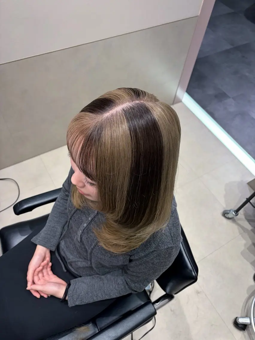 ロング カラー 佐野 えり奈のヘアスタイル