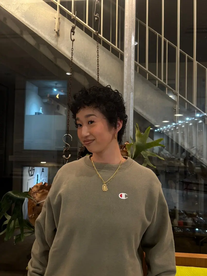 ショート パーマ 柿坂 華のヘアスタイル