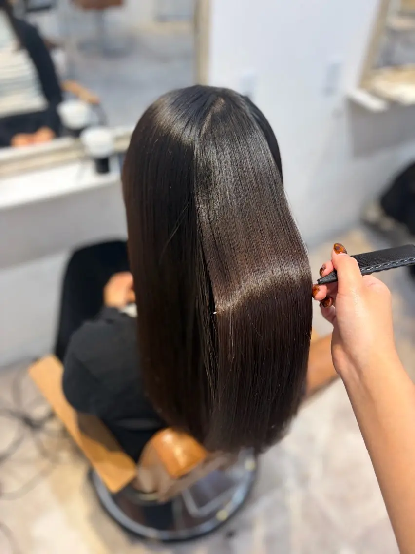 セミロング カラー カット ヘアカラー 縮毛矯正 梅田ayana 垢抜けベージュ 🎀のヘアスタイル
