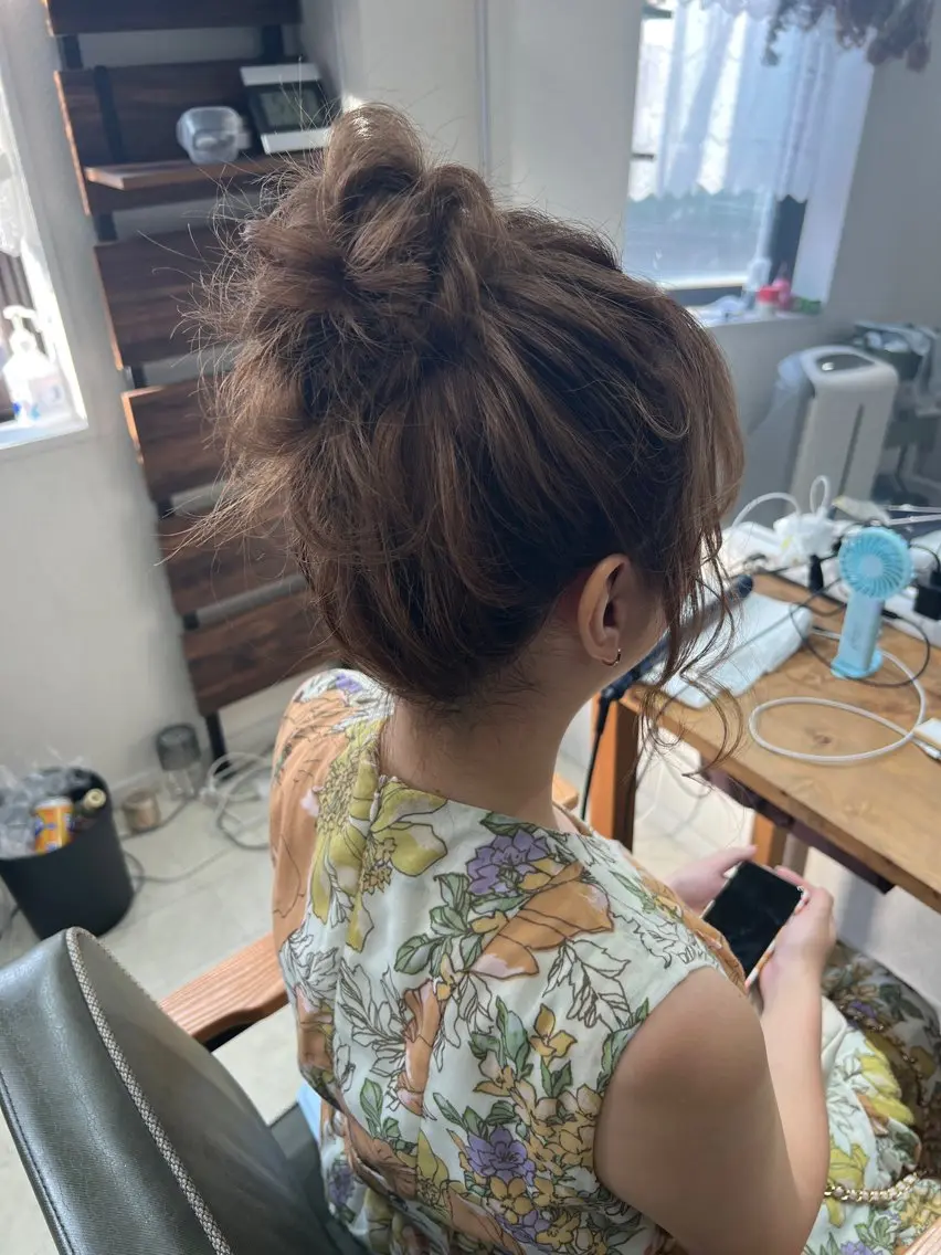 セミロング ヘアアレンジ お団子ヘア 浴衣 山室 敬義のヘアスタイル