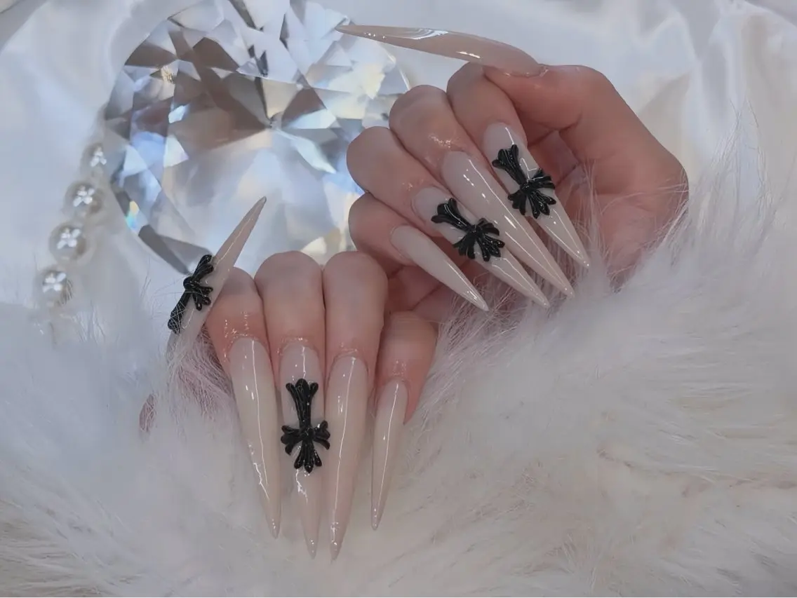 ネイル オーロラネイル チークネイル 桜ネイル クリアネイル ドット ハンドネイル Rin Nail Shinokuboのネイルデザイン