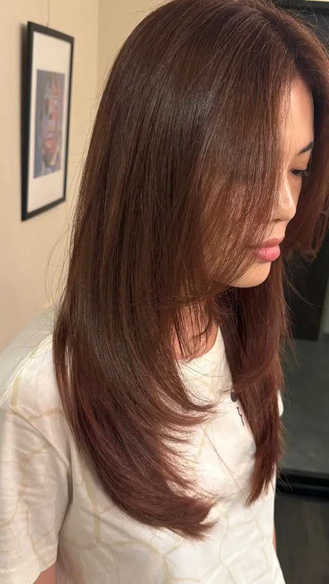 ロング カラー ブリーチ ブラウンカラー レイヤーカット ロング miho mora神楽坂のヘアスタイル