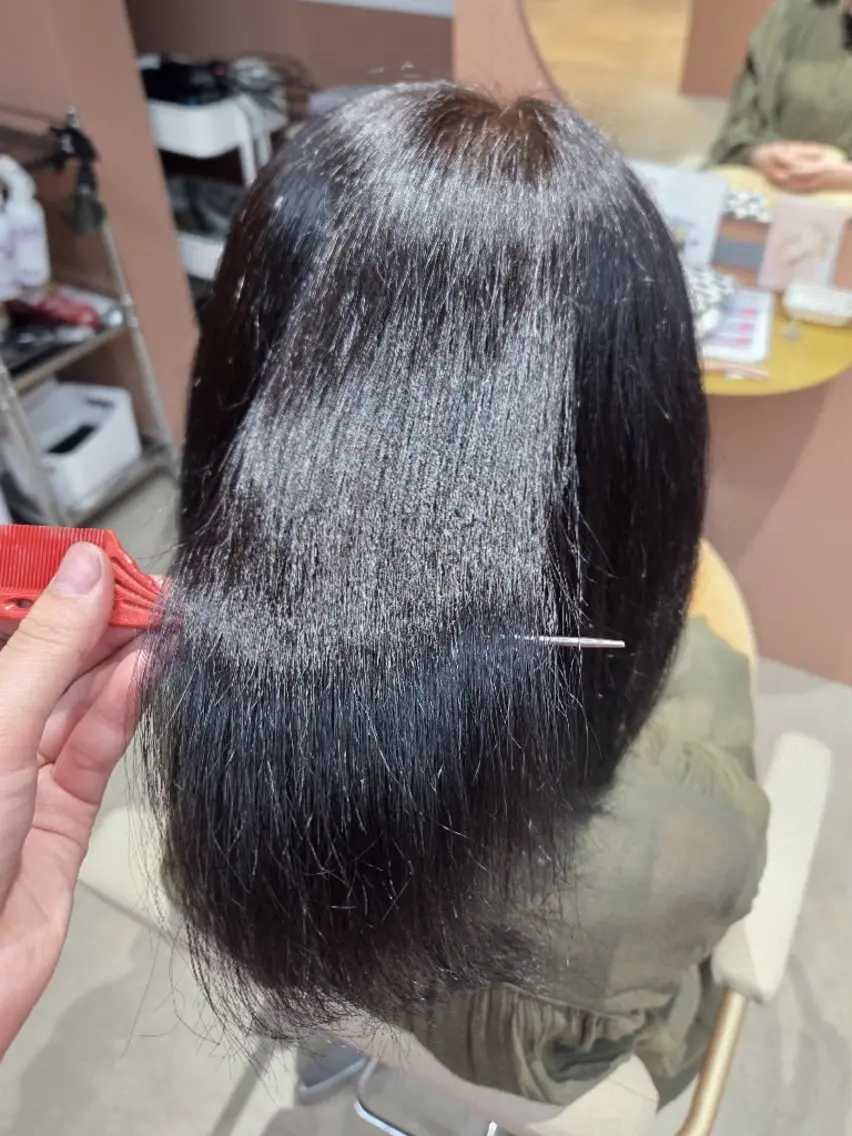 【✨心斎橋店限定✨】ホリスティックグレイカラー(白髪染め)の写真