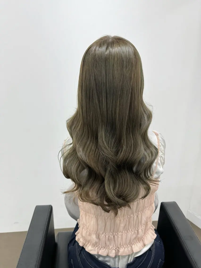 セミロング 【ioe岡本】🐶 向井歩のヘアスタイル
