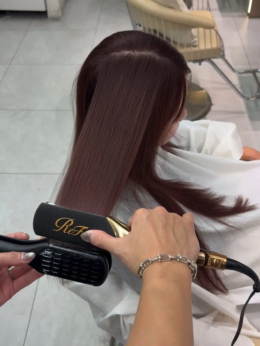 ロング カット ヘアカラー 縮毛矯正 福岡縮毛矯正✨️ ストレート 向井和輝のヘアスタイル