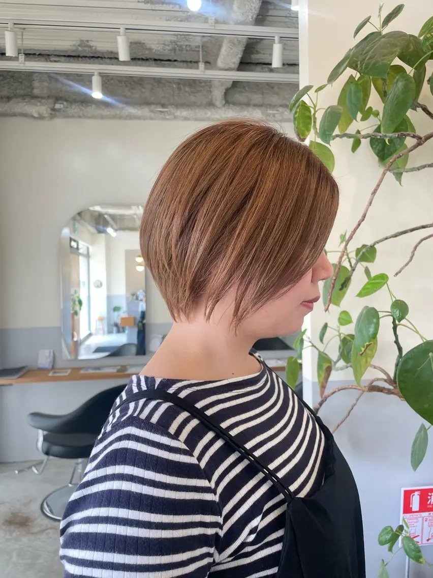 ショート ショートヘア 小久保 里紗のヘアスタイル