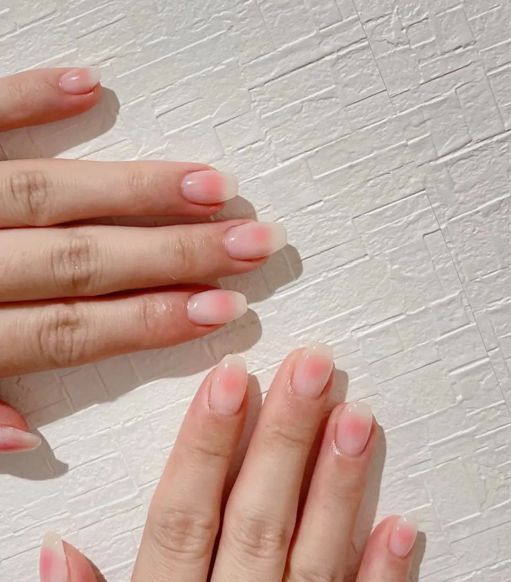 ネイル オーロラネイル 長さ出し フットネイル 韓国ネイル ラメ(グリッター) ハンドネイル 👍thumbs up nail👍のネイルデザイン