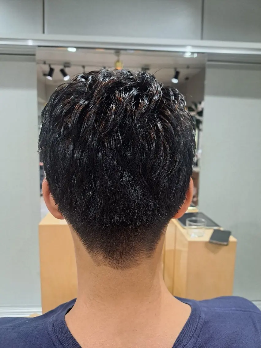 ショート クボ タのヘアスタイル