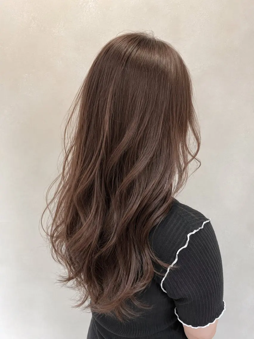 ロング 顔まわりレイヤー 韓国風ヘア レイヤーカット 小顔カット カット ヘアカラー トリートメント 程塚七海 /韓国風レイヤー🎀のヘアスタイル