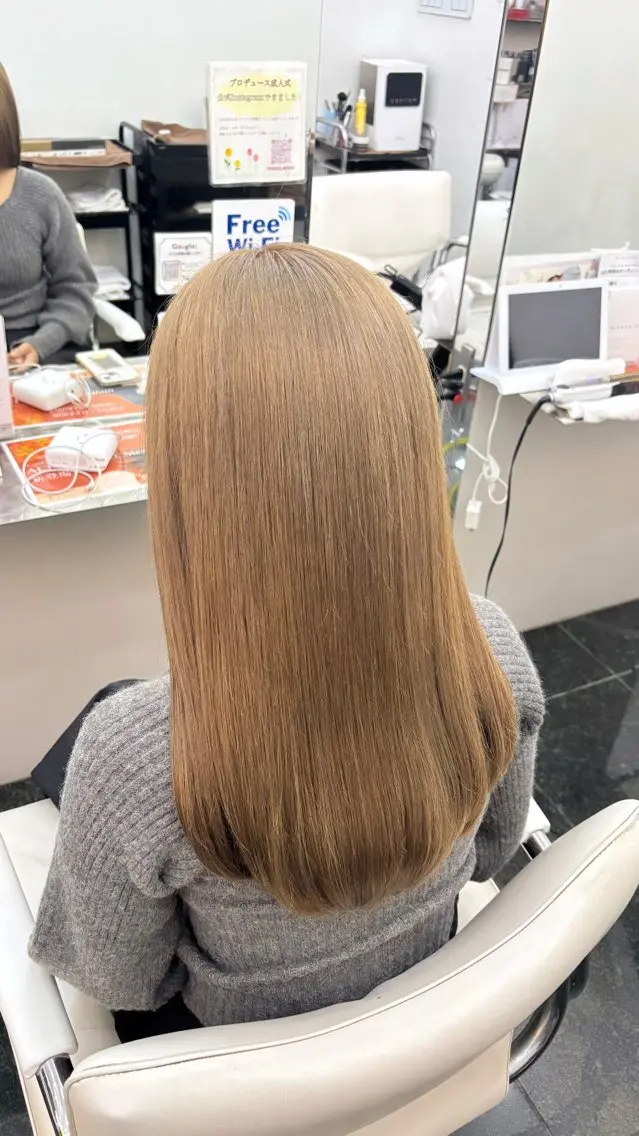 〖ブリーチ〗 カット+ダブルカラー+トリートメント (ロング料金込み)の写真