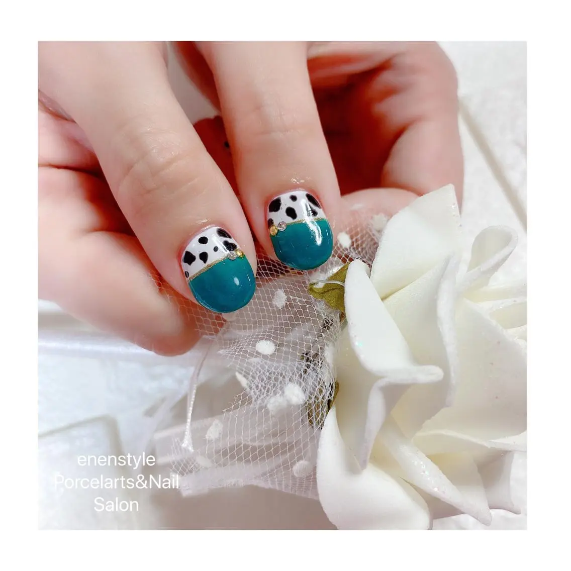 ミディアム ネイル ハンドネイル 🐾enen style 🐾のネイルデザイン