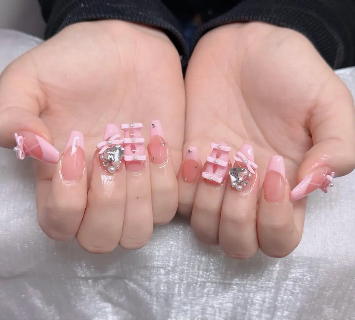 ネイル フレンチネイル ジェルネイル ハロウィン キラキラネイル 韓国ネイル H.baby Nail Salonのネイルデザイン