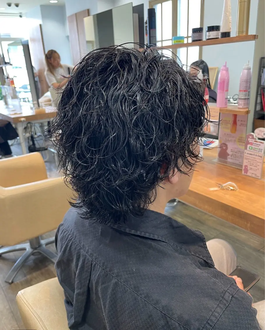 パーマ メンズ メンズパーマ 波巻きパーマ カット パーマ トリートメント ナルミ ケイスケのヘアスタイル