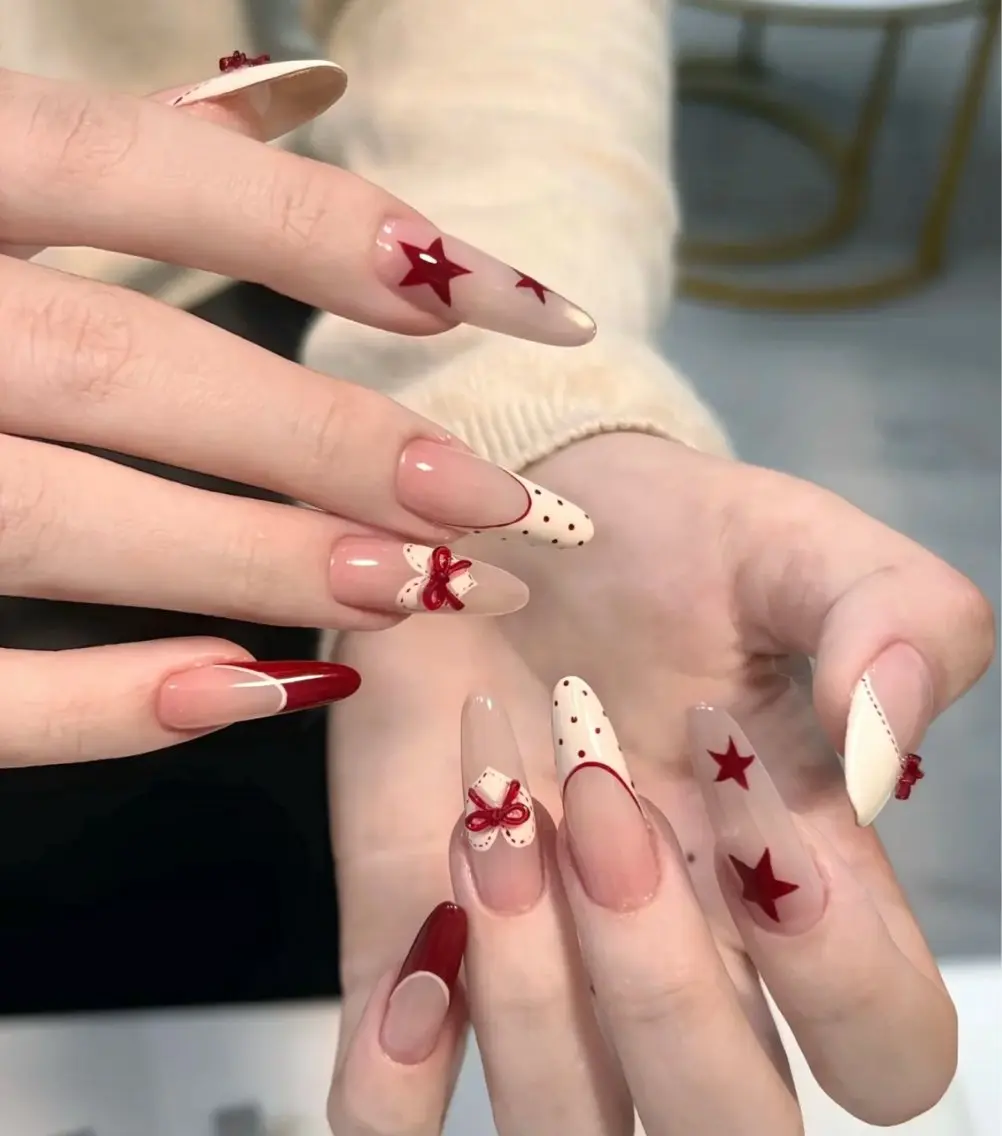ネイル アートネイル オーロラネイル チークネイル フレンチネイル ガラスフレンチ 🎀🎀YooLi Nail Salonのネイルデザイン