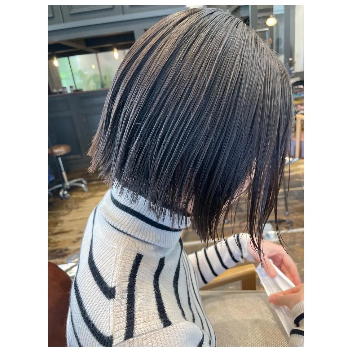 ショート カラー くるくるパーマ aikoのヘアスタイル