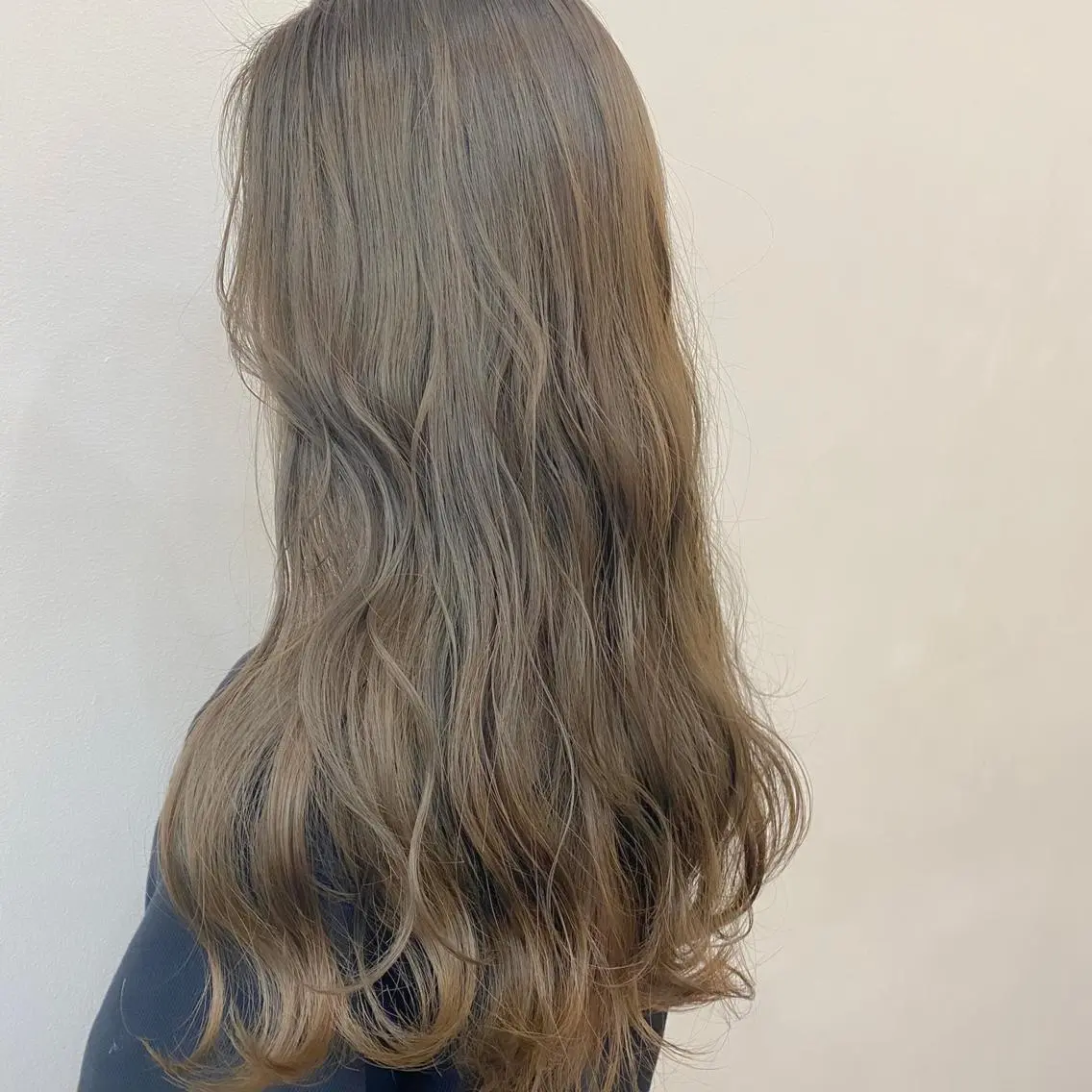 セミロング カラー ビューティービースト 新宿のヘアスタイル