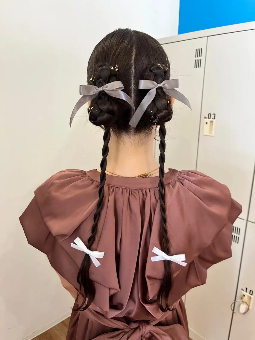 ロング ヘアアレンジ ヘアセット タニ ヒナタの眉毛・アイブロウイメージ
