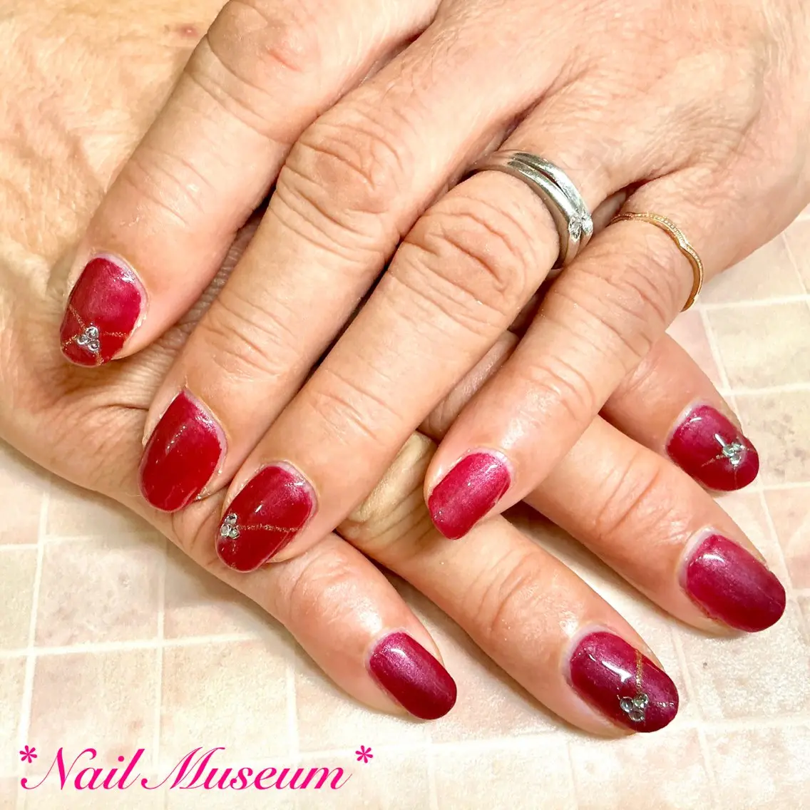 ネイル アートネイル ブルー ジェルネイル ゴールド ラメ(グリッター) ハンドネイル nailmuseum KAMATARIのネイルデザイン